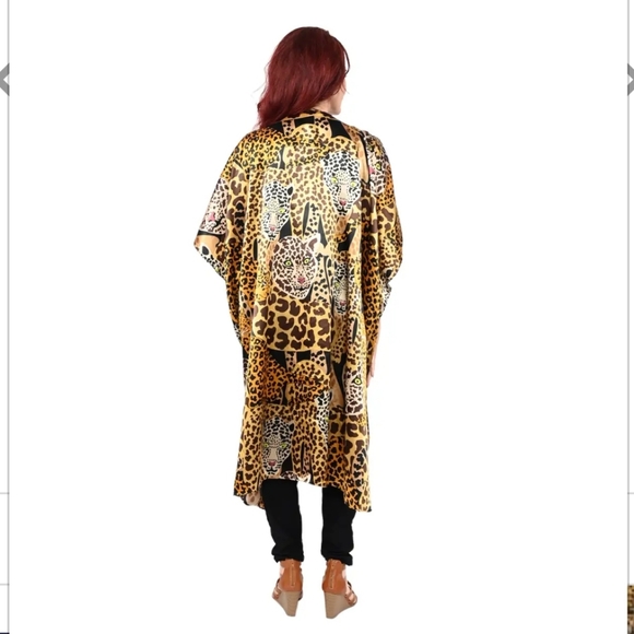 NWT winlar animal print kaftan - Picture 3 of 9